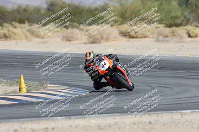 media/Nov-16-2025-Race Pace (Sun) [[8c5fa54630]]/Non Verified Riders (1st 20 Minutes)/2-Turn 10 (1010am)/